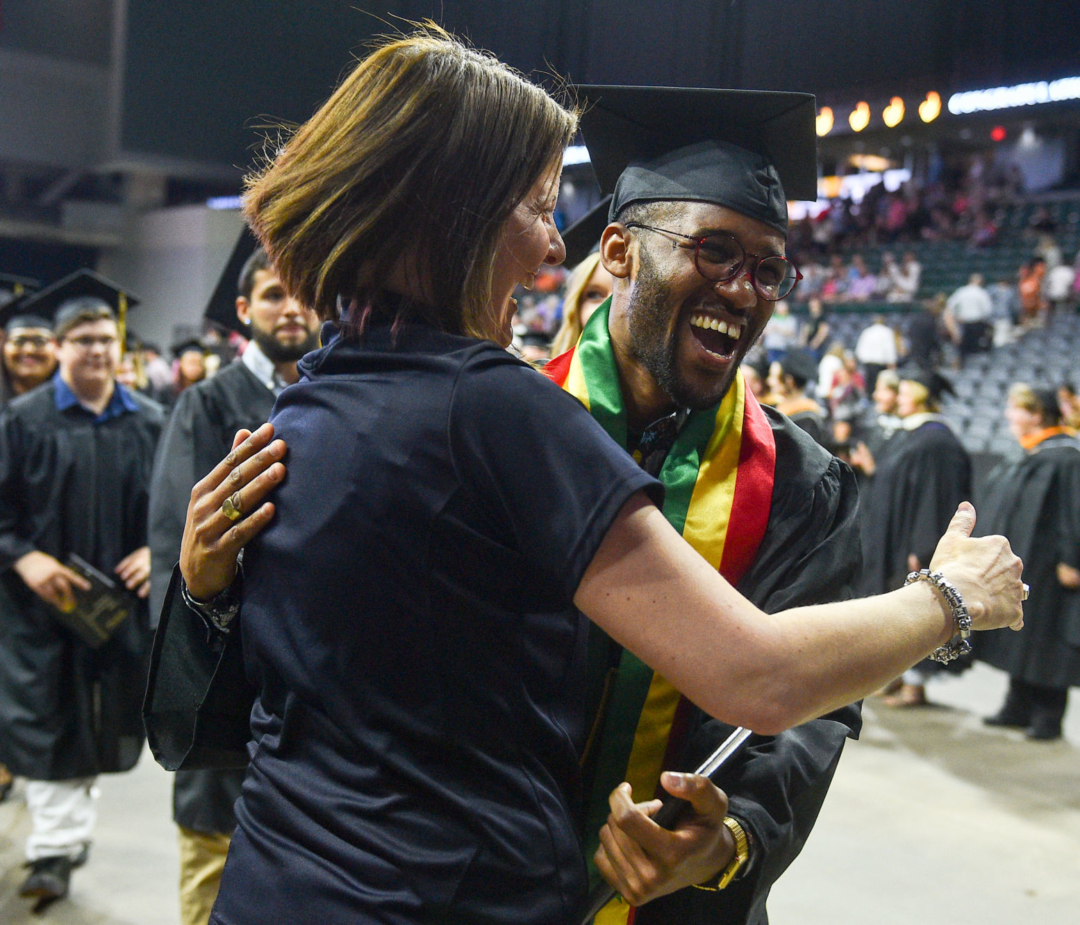 051719-mda-nws-BHCgrad-040a.jpg